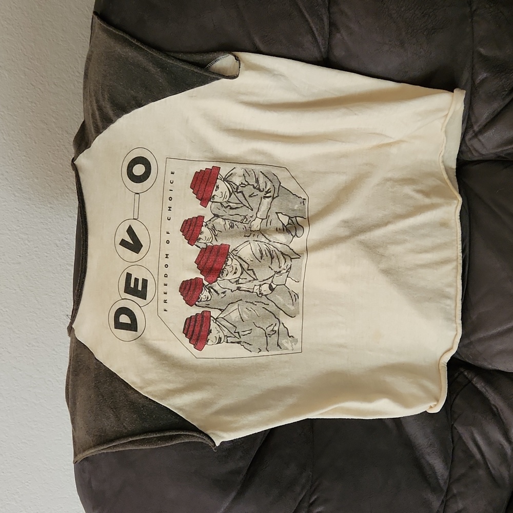 1980DEVO T SHIRT